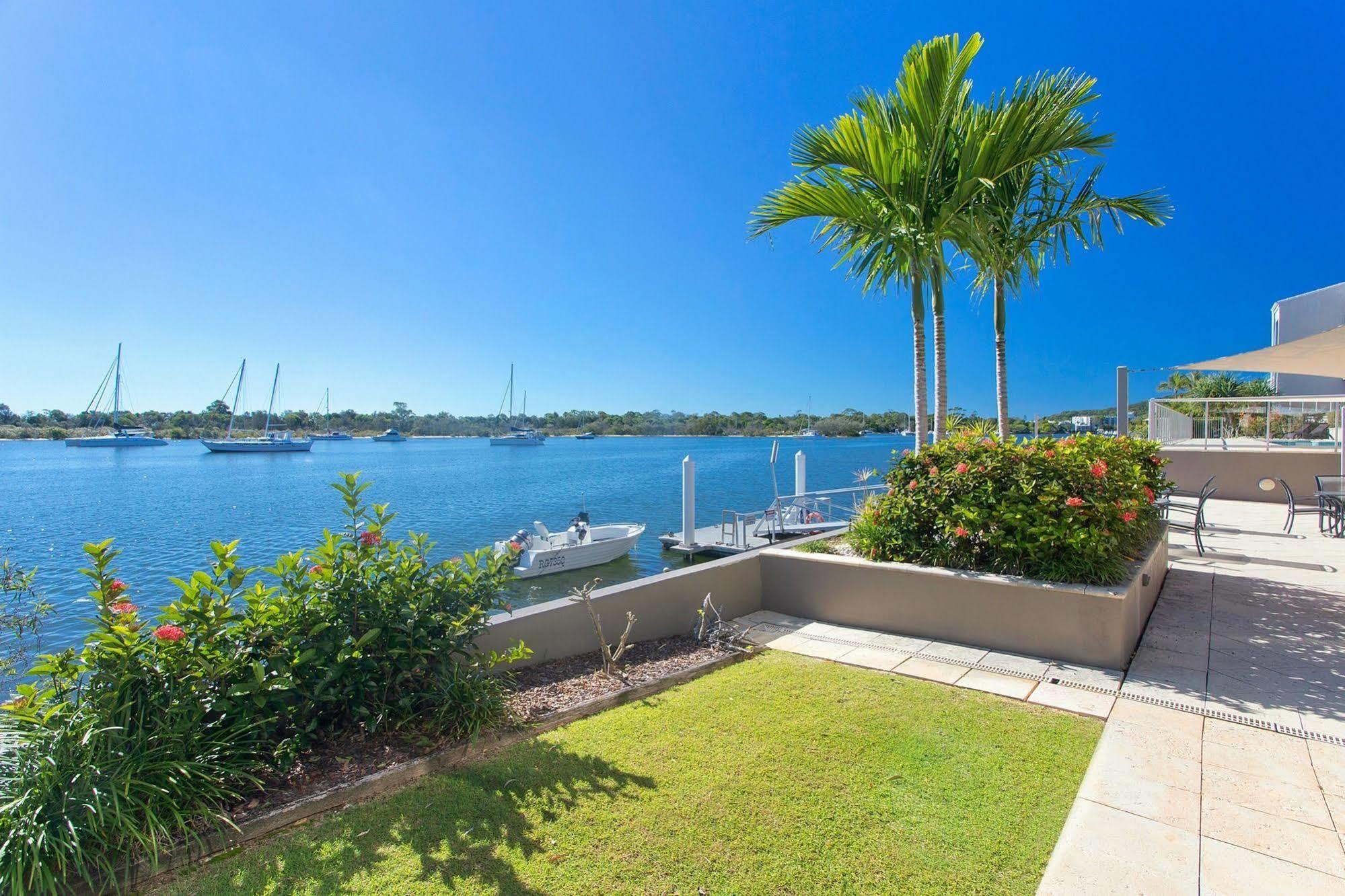 Noosa Shores Resort Exterior photo